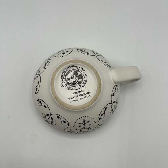 Disney Parks Mickey Gourmet Ceramic 1/2 Cup of Sugar Measuring Cup Ceramic Part - Picture 2 of 9